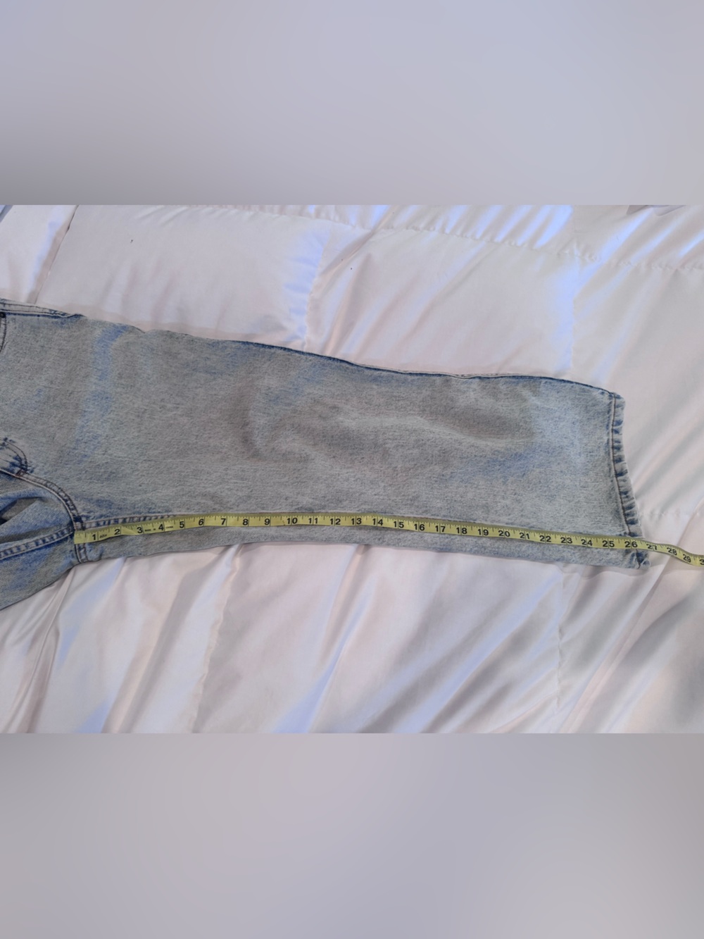 Sezane Le Crop Size 38/6 acid wash EUC - Picture 9 of 10
